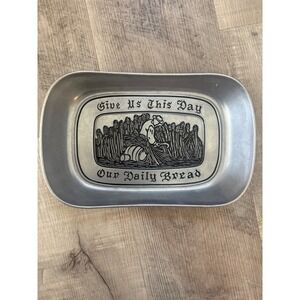 Vintage Wilton Armetale Pewter "Our Daily Bread" Scalloped Bread Tray / Platter‎